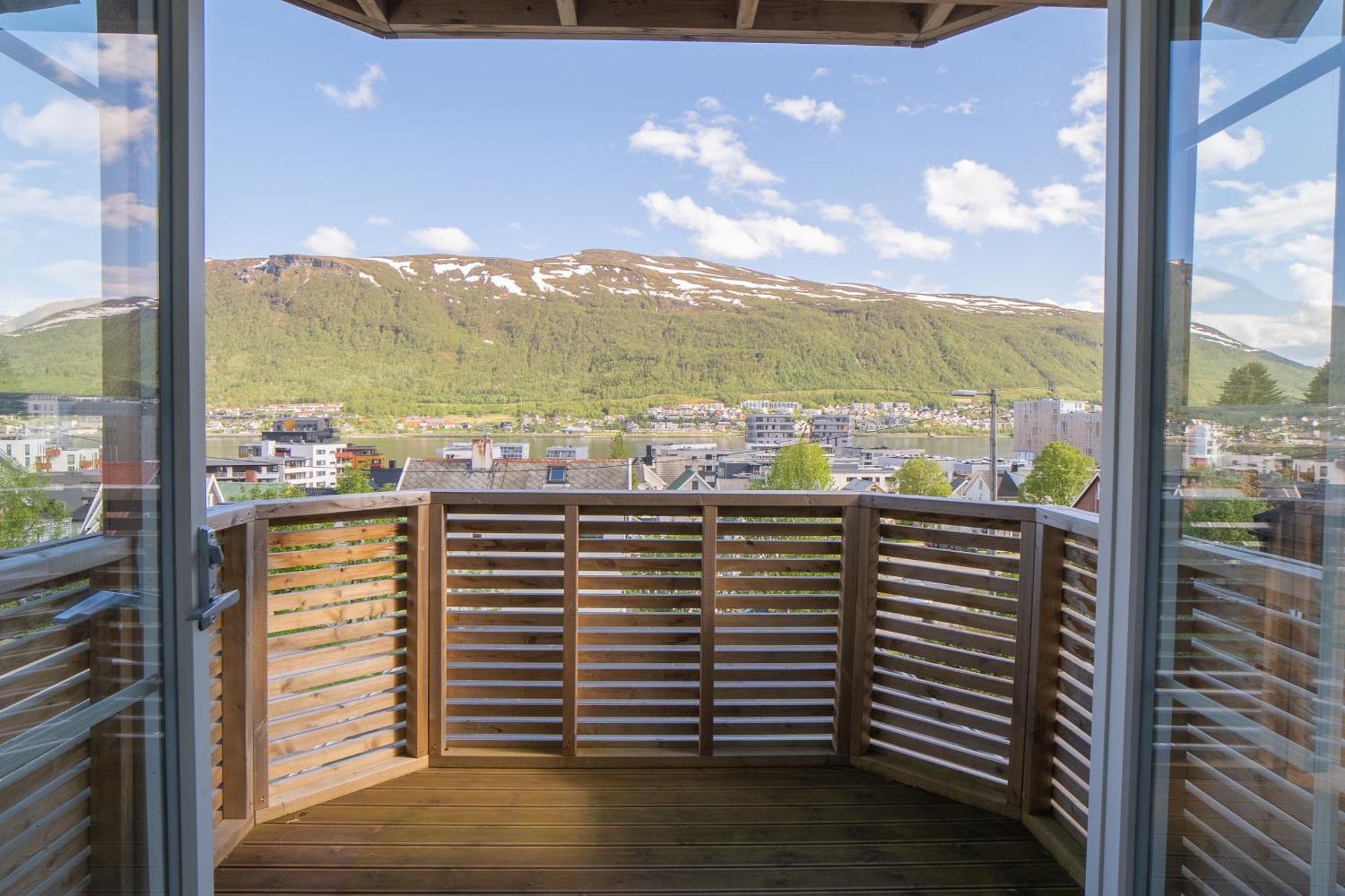 Modern House With Great View! Tromsø Exterior foto
